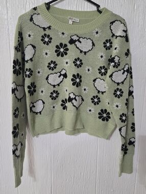 Derek Heart Green Sheep Sweater  Size M Women's